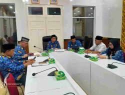 Pimpin Rapat Pengurus LPTQ Kota Tanjungpinang